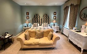 Ye Olde Bell Hotel & Spa